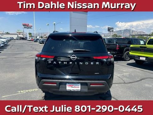 Used 2025 Nissan Pathfinder SV AWD/4WD image 10