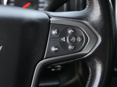 Used 2018 Chevrolet Silverado 1500 LTZ image 21