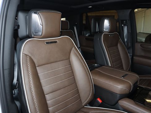 Used 2026 GMC Yukon Denali Ultimate image 43