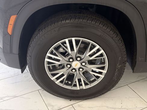 New 2026 Chevrolet Traverse LT w/ Driver Confidence Package FWD image 34