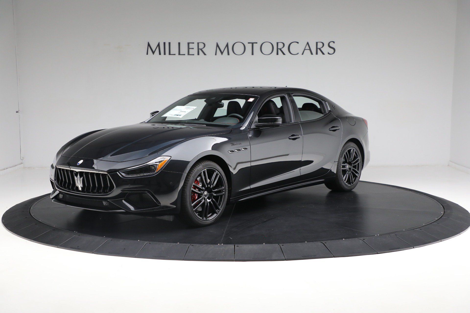 Certified 2024 Maserati Ghibli Modena Q4 AWD/4WD image 4