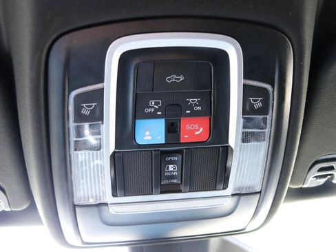 Used 2025 RAM 1500 Laramie AWD/4WD image 48