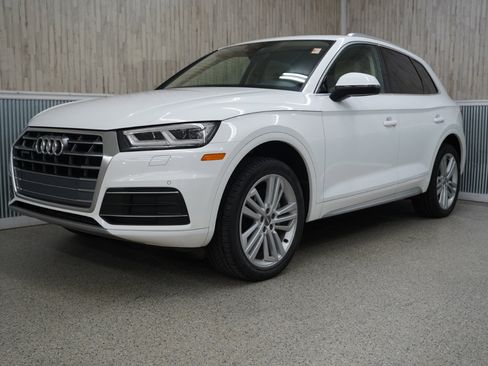 Used 2020 Audi Q5 2.0T Premium Plus image 4