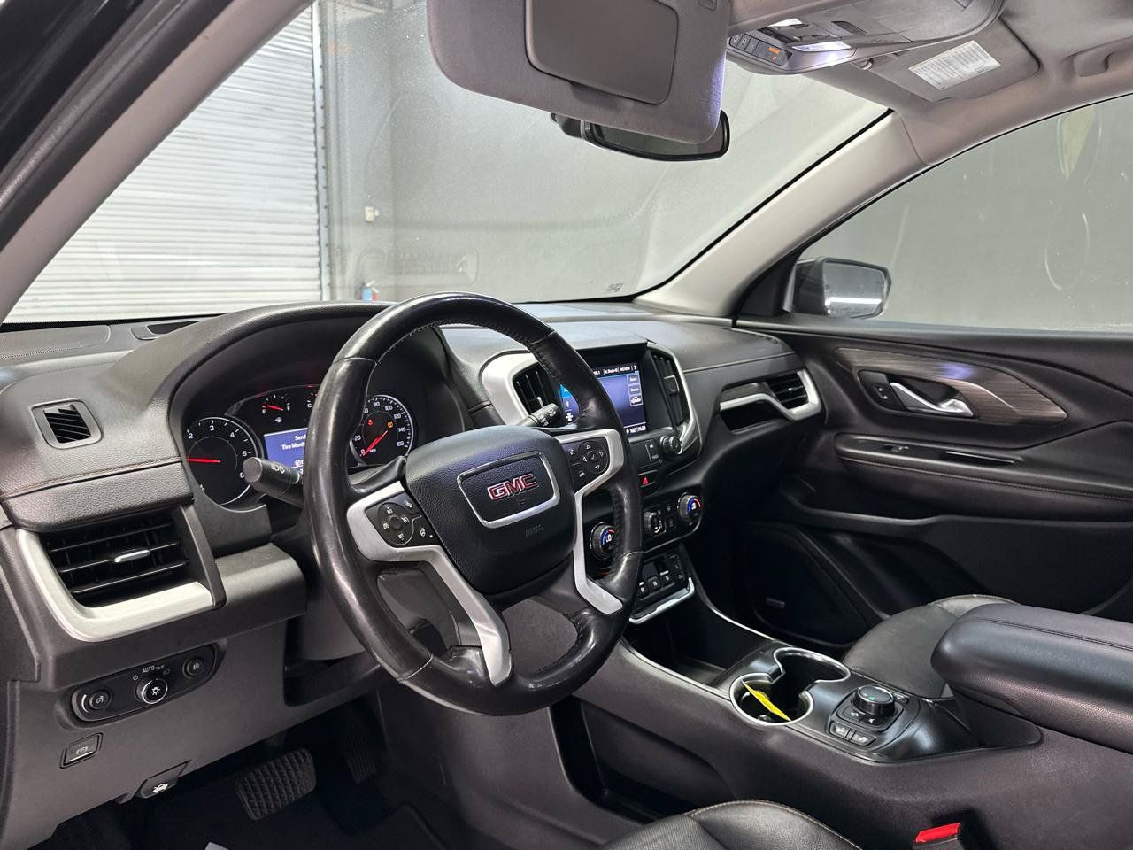 Used 2019 GMC Terrain SLT w/ Infotainment Package II FWD image 14