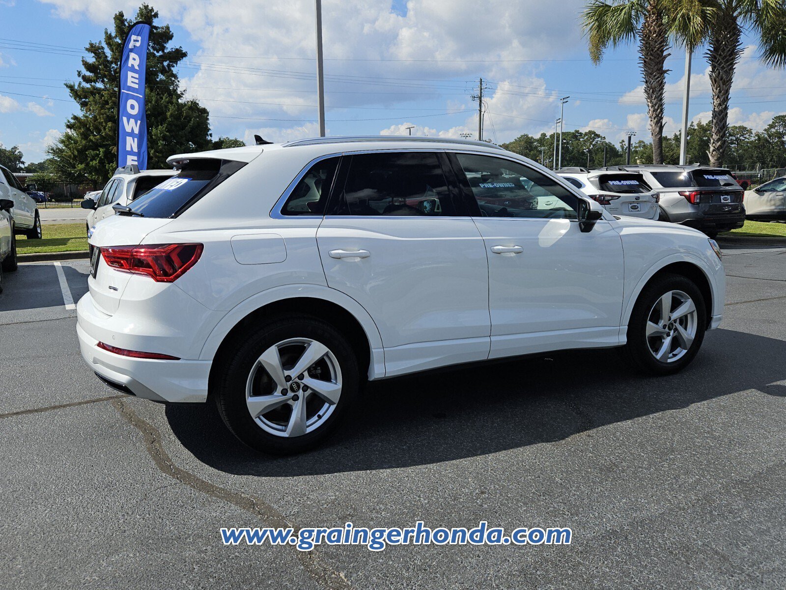Used 2021 Audi Q3 2.0T Premium AWD/4WD image 5