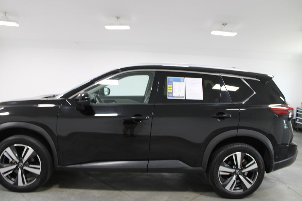 Used 2024 Nissan Rogue SL FWD image 6