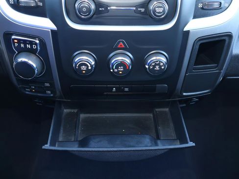 Used 2024 RAM 1500 Classic SLT image 25