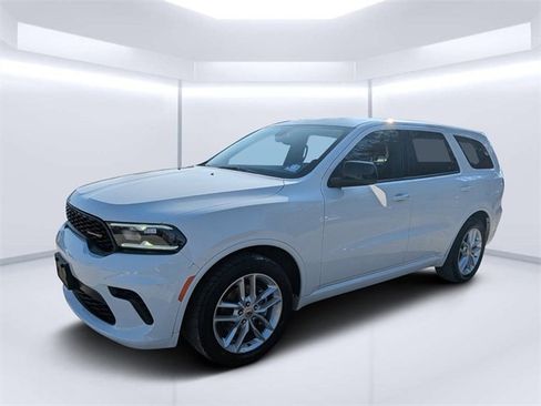 Used 2023 Dodge Durango GT image 7