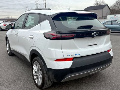 Used 2022 Chevrolet Bolt EUV LT image 5