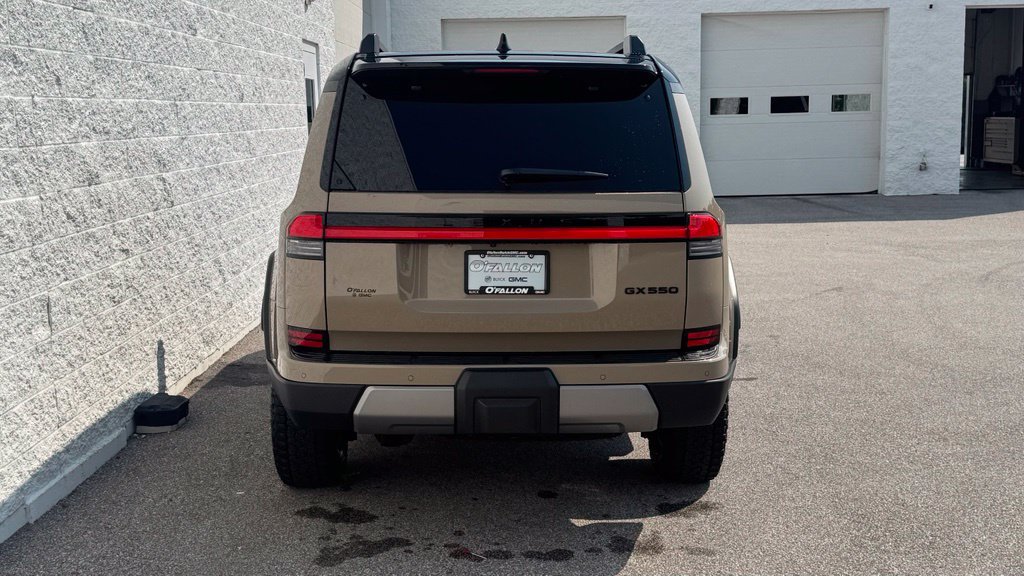 Used 2026 Lexus GX 550 AWD/4WD image 4