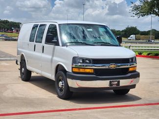 New 2026 Chevrolet Express 3500 w/ Driver Convenience Package RWD video 2