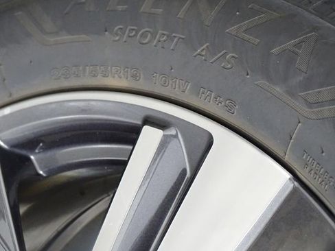 Used 2022 Nissan Rogue Platinum w/ Head-Up Display Package image 39