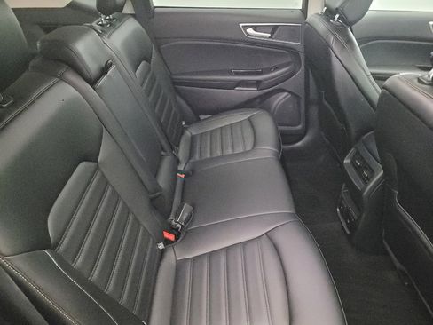 Used 2019 Ford Edge SEL w/ Equipment Group 201A image 19