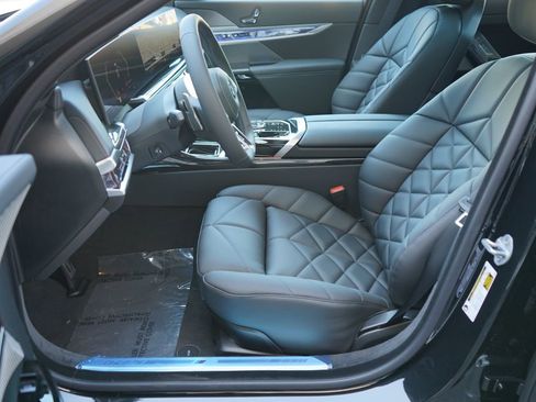 New 2026 BMW 740i w/ Premium Package image 10