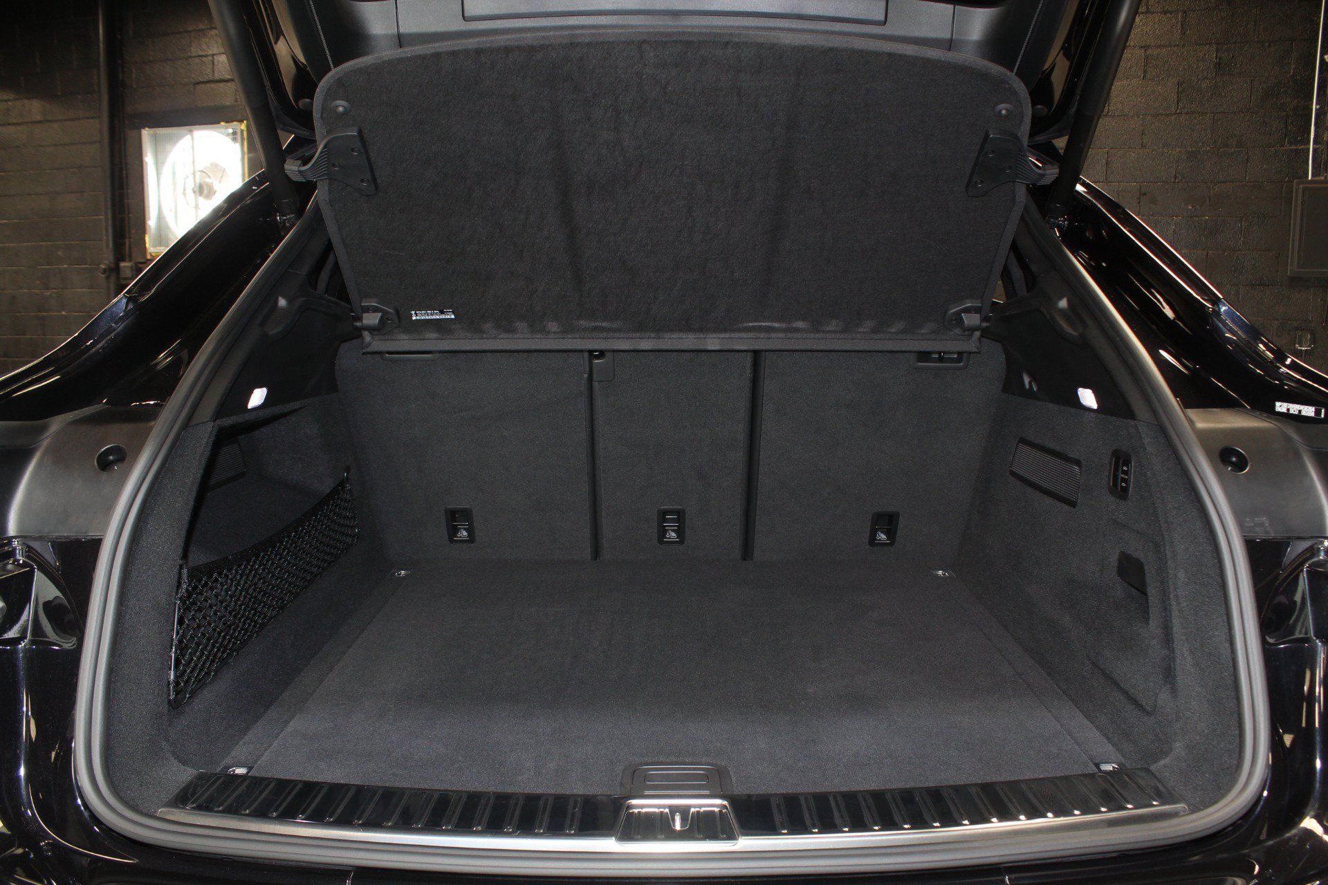 Used 2022 Porsche Cayenne Turbo AWD/4WD image 91