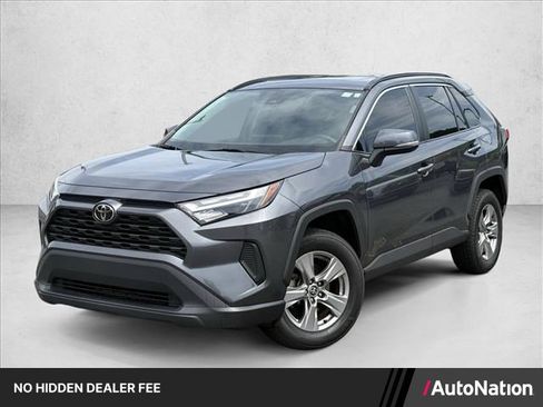 Certified 2022 Toyota RAV4 XLE w/ Convenience Package FWD image 1