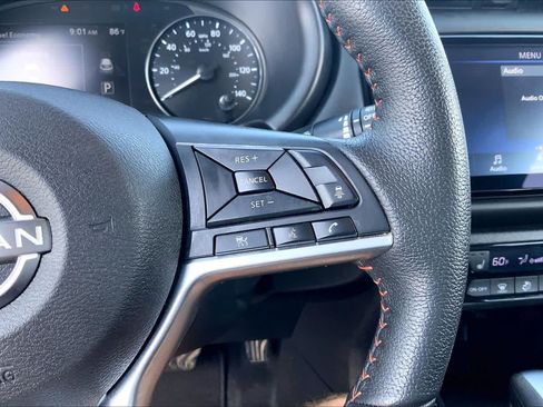 Used 2023 Nissan Kicks SR w/ SR Premium Package FWD image 25