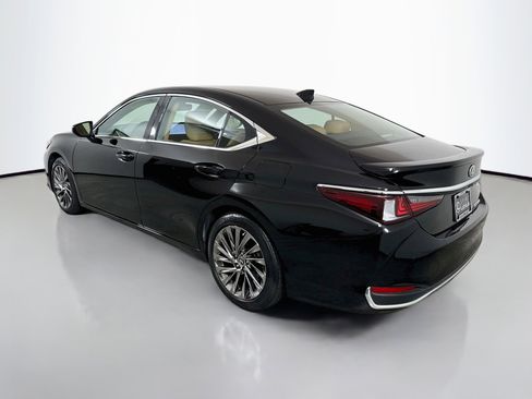 Used 2024 Lexus ES 300h w/ Accessory Package (Z2) FWD image 5