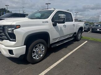 Used 2024 Chevrolet Silverado 2500 High Country w/ High Country Premium Package AWD/4WD video 1