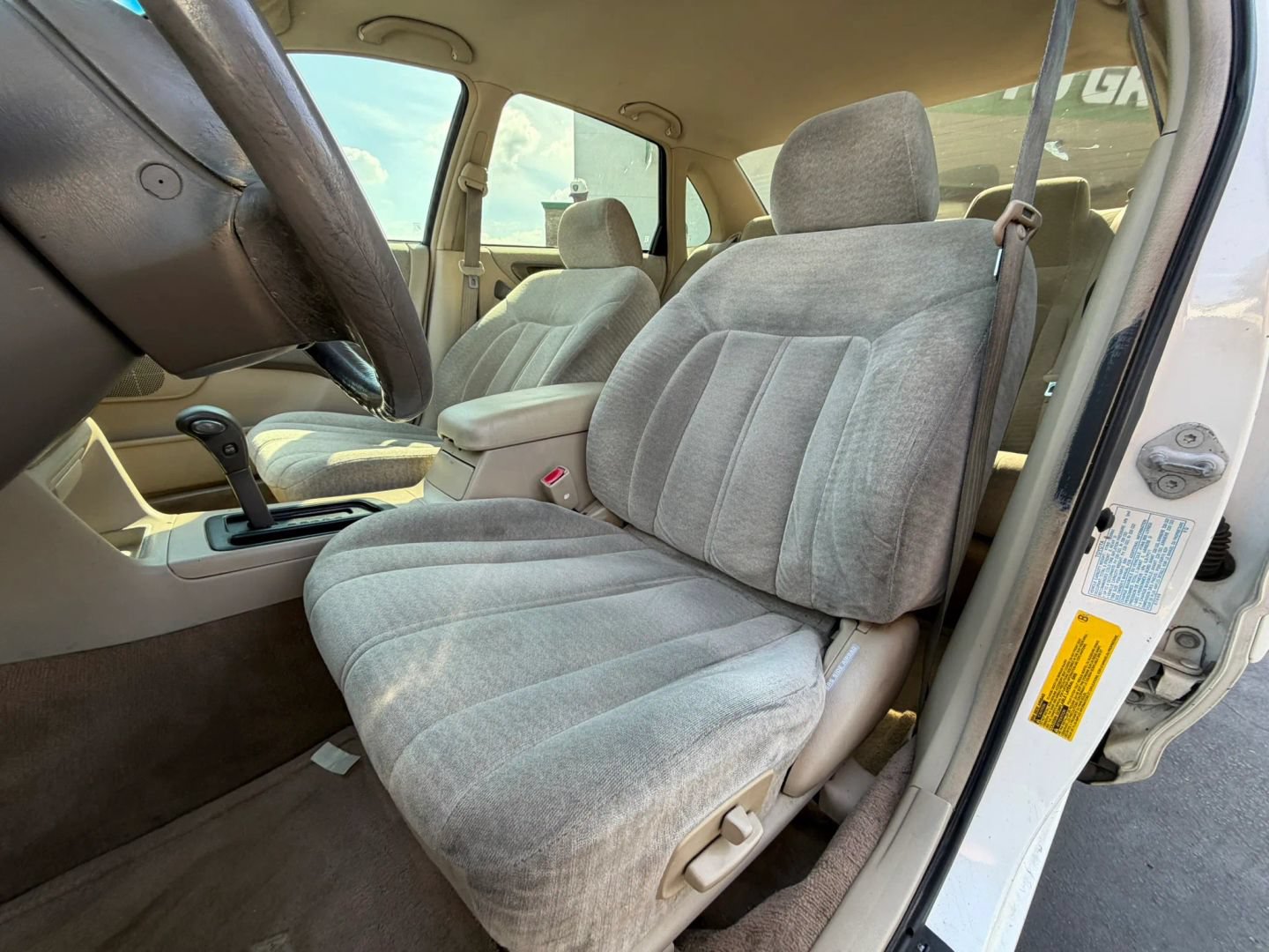 Used 1999 Toyota Avalon XL FWD image 18