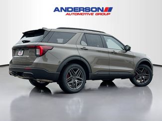 New 2026 Ford Explorer ST-Line video 2