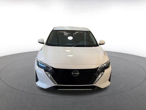 Used 2025 Nissan Sentra SV image 4