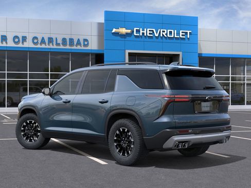 New 2026 Chevrolet Traverse Z71 w/ Enhanced Driving Package image 3