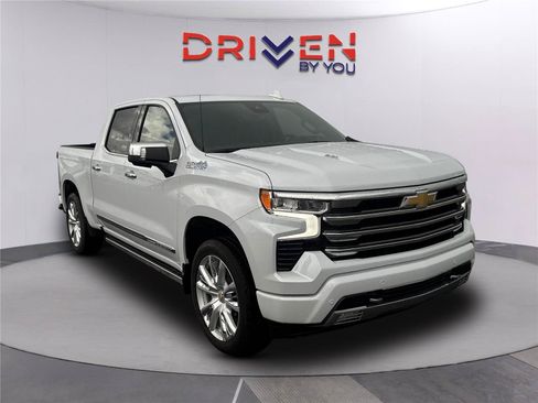 New 2026 Chevrolet Silverado 1500 High Country AWD/4WD image 2