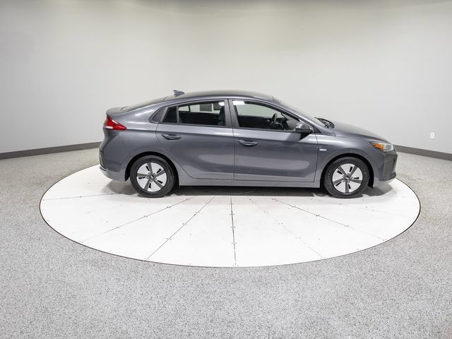 Used 2018 Hyundai Ioniq Blue FWD image 3