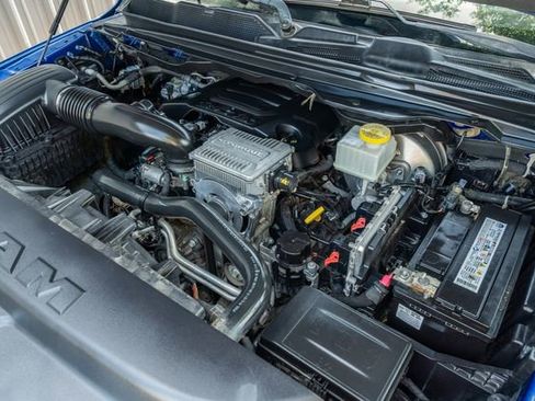 Used 2019 RAM 1500 Laramie w/ Sport Appearance Package image 14