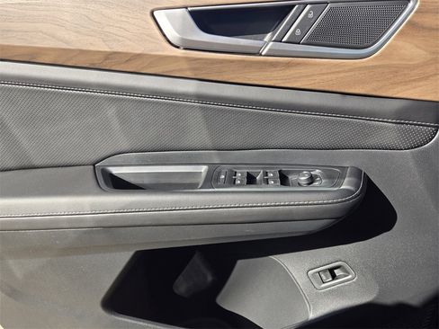 New 2026 Volkswagen Atlas SE image 18