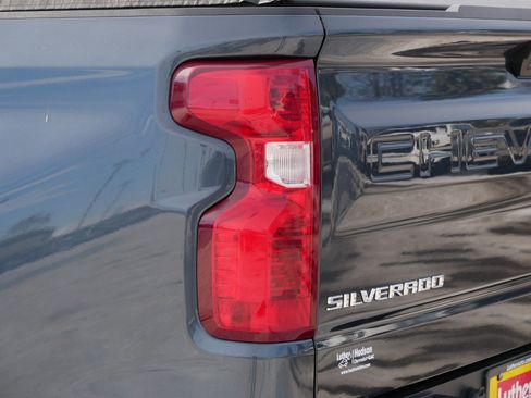 Used 2020 Chevrolet Silverado 1500 LT w/ All-Star Edition image 17