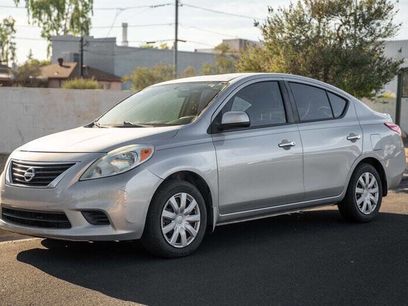 Used 2012 Nissan Versa SV w/ Convenience Pkg