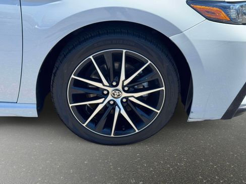 Certified 2023 Toyota Camry SE FWD image 9