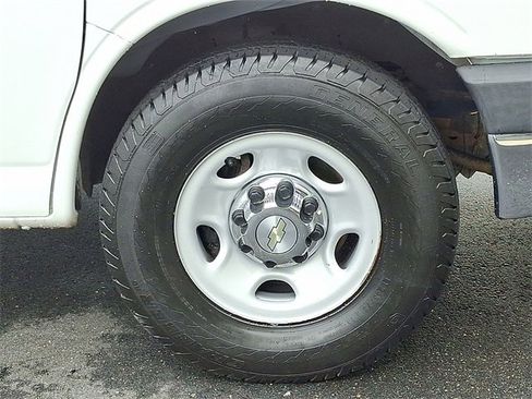 Used 2014 Chevrolet Express 3500 LT w/ LT Preferred Equipment Group image 11