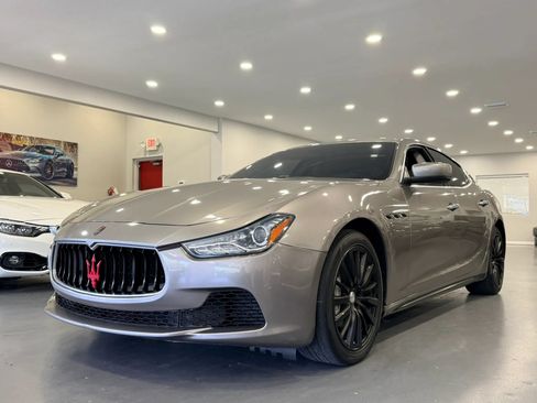 Used 2016 Maserati Ghibli RWD image 3