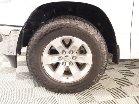 Used 2023 RAM 1500 Laramie AWD/4WD image 18