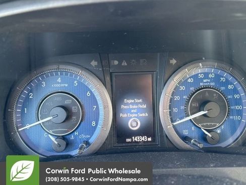 Used 2015 Toyota Sienna XLE w/ XLE Navigation Package image 17