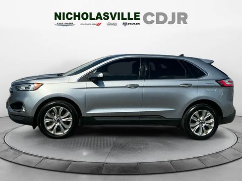 Used 2022 Ford Edge Titanium AWD/4WD image 2
