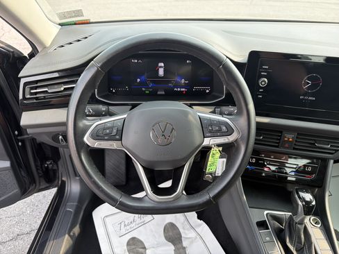 Used 2025 Volkswagen Jetta S FWD image 17