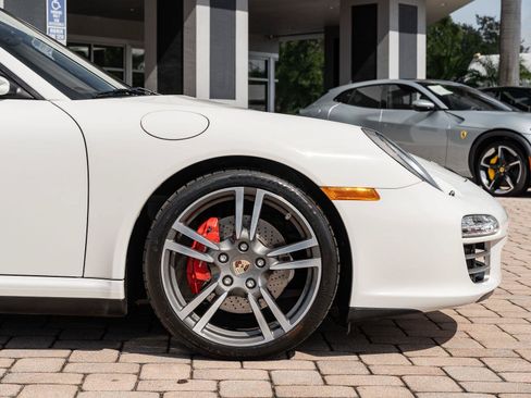 Used 2011 Porsche 911 Carrera 4S AWD/4WD image 28