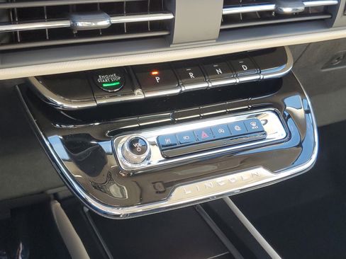 New 2026 Lincoln Corsair Premiere image 22