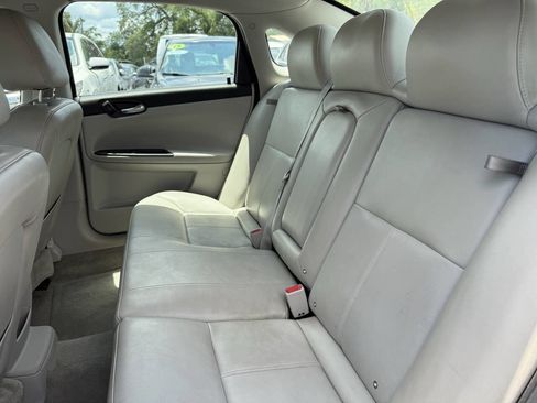 Used 2011 Chevrolet Impala LTZ FWD image 20