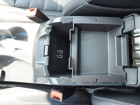 Used 2016 Ford Escape Titanium image 41