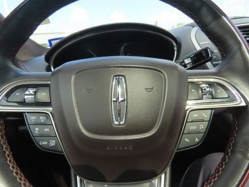 Used 2019 Lincoln Nautilus Black Label AWD/4WD image 19