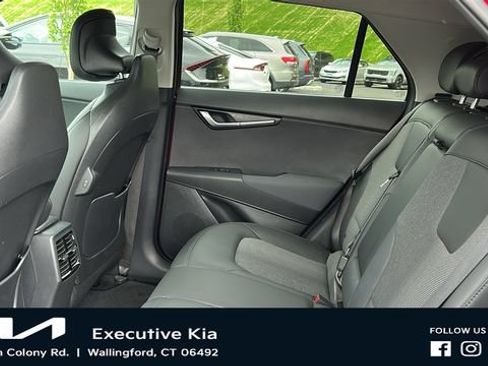 Certified 2023 Kia Niro Wind w/ Wind Preserve Package FWD image 22