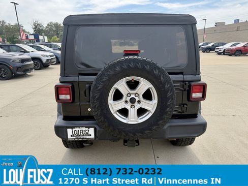 Used 2021 Jeep Wrangler Unlimited Sport AWD/4WD image 6