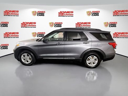 Used 2021 Ford Explorer XLT w/ Equipment Group 202A AWD/4WD image 14