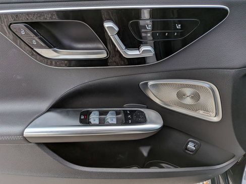 Used 2024 Mercedes-Benz C 300 Sedan image 11