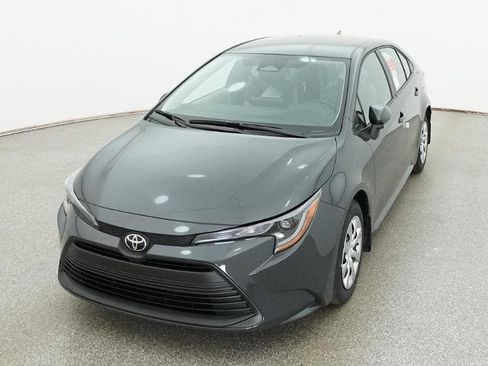 New 2026 Toyota Corolla LE image 18